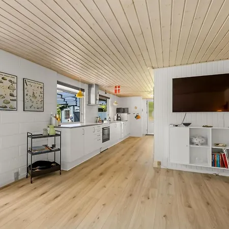 Annetta - 800m From The Sea By Interhome *